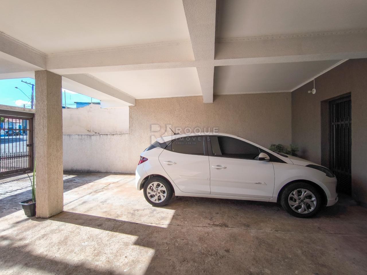 Casa Residencial à venda no bairro Vila Rocha: GARAGEM