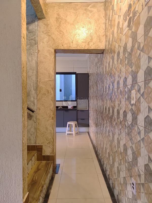 Casa Residencial à venda no bairro Vila Piza: Hall 