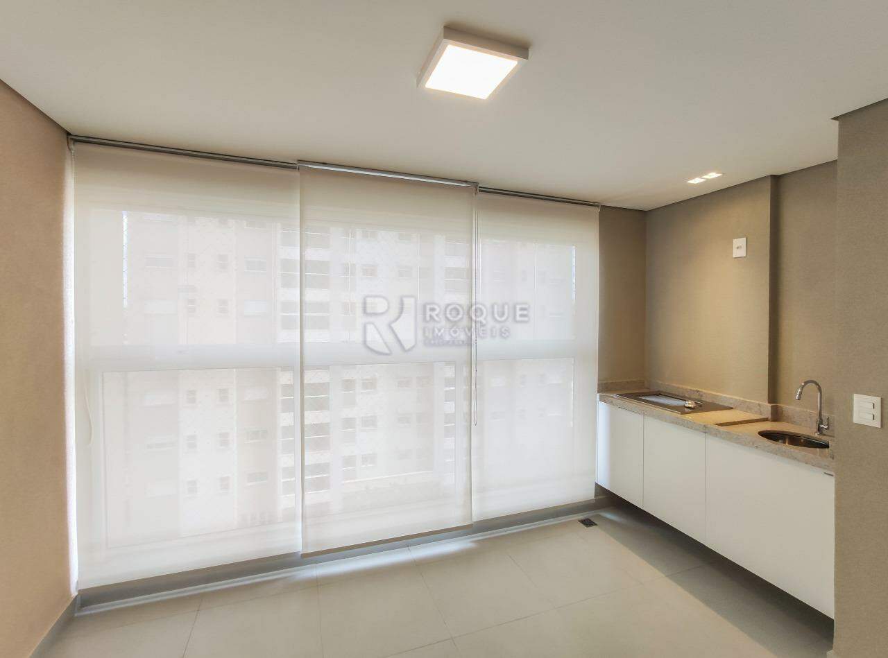 Apartamento à venda no bairro Vila Primavera: Sacada 