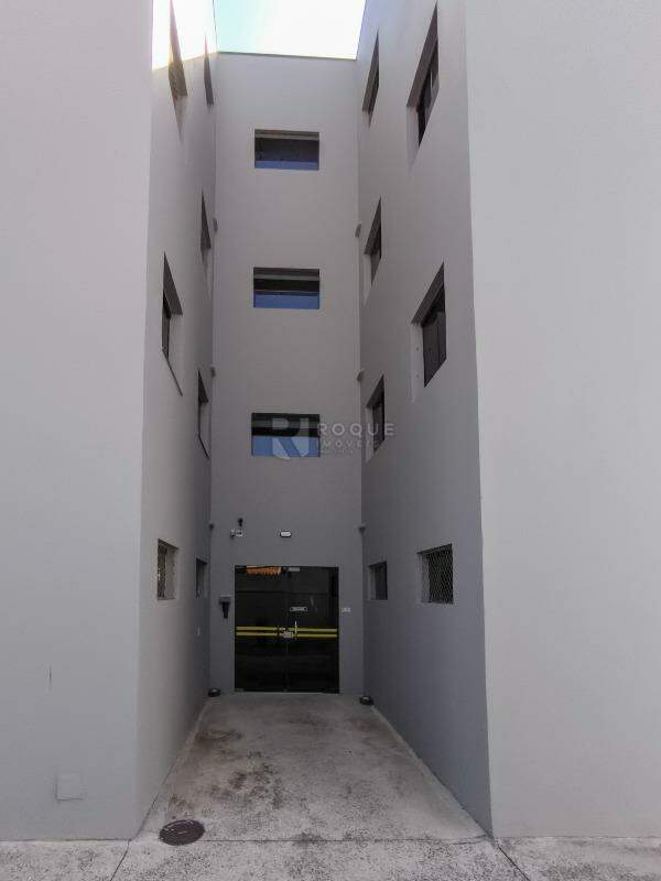 Apartamento à venda no bairro Jardim Ouro Verde: ENTRADA