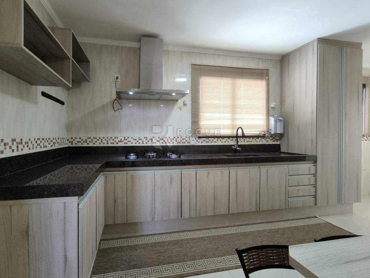 Apartamento à venda no bairro Jardim Ouro Verde: COZINHA