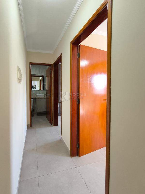 Apartamento à venda no bairro Jardim Ouro Verde: CORREDOR INTERNO