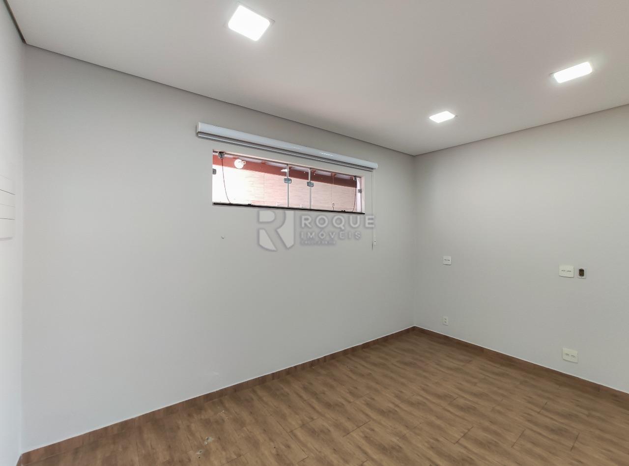 Casa Comercial à venda no bairro Jardim Nova Europa: Sala 