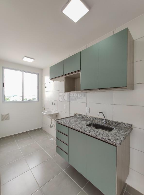 Apartamento à venda no bairro Vale das Esmeraldas: Cozinha 