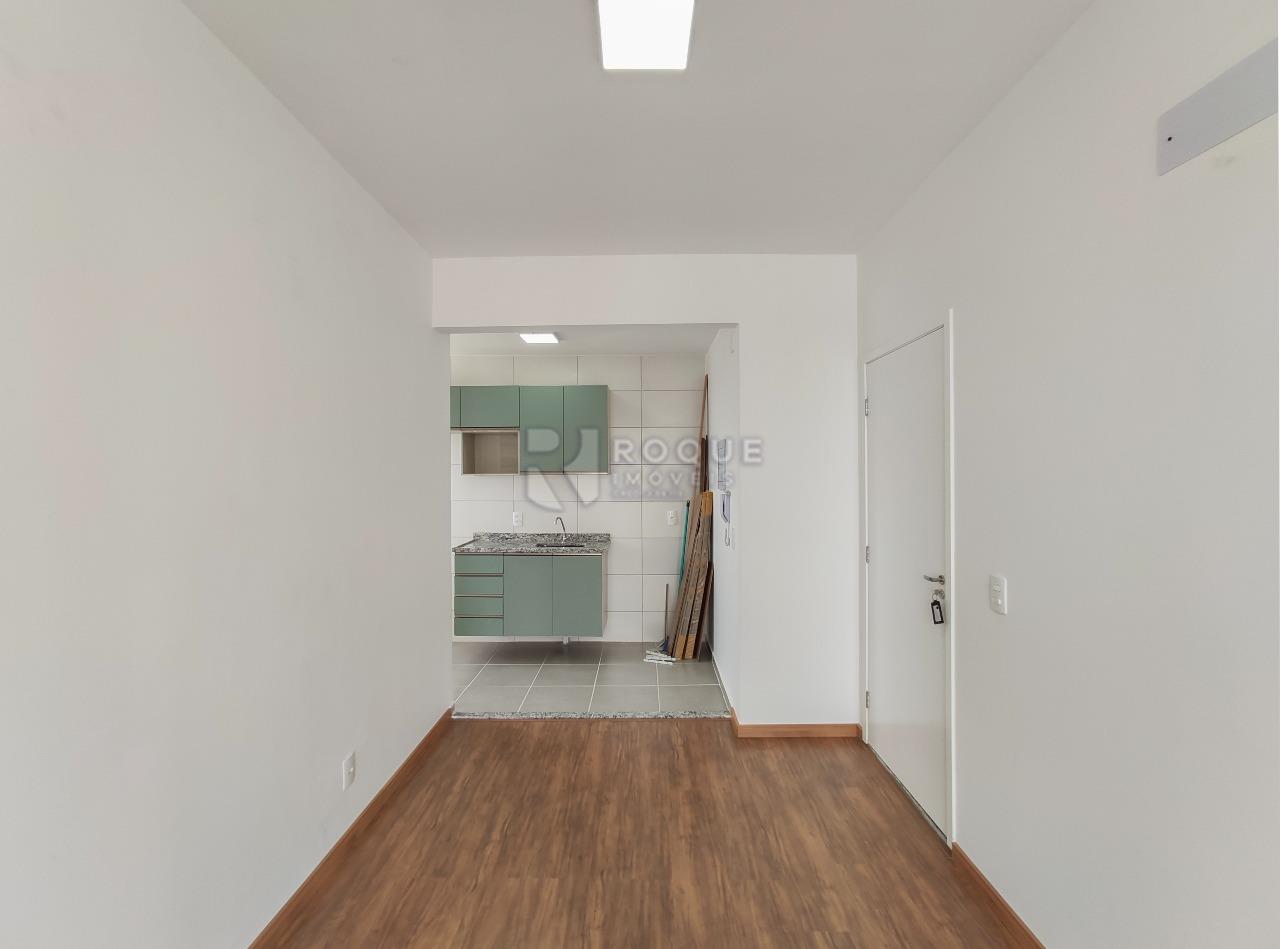 Apartamento à venda no bairro Vale das Esmeraldas: Sala 