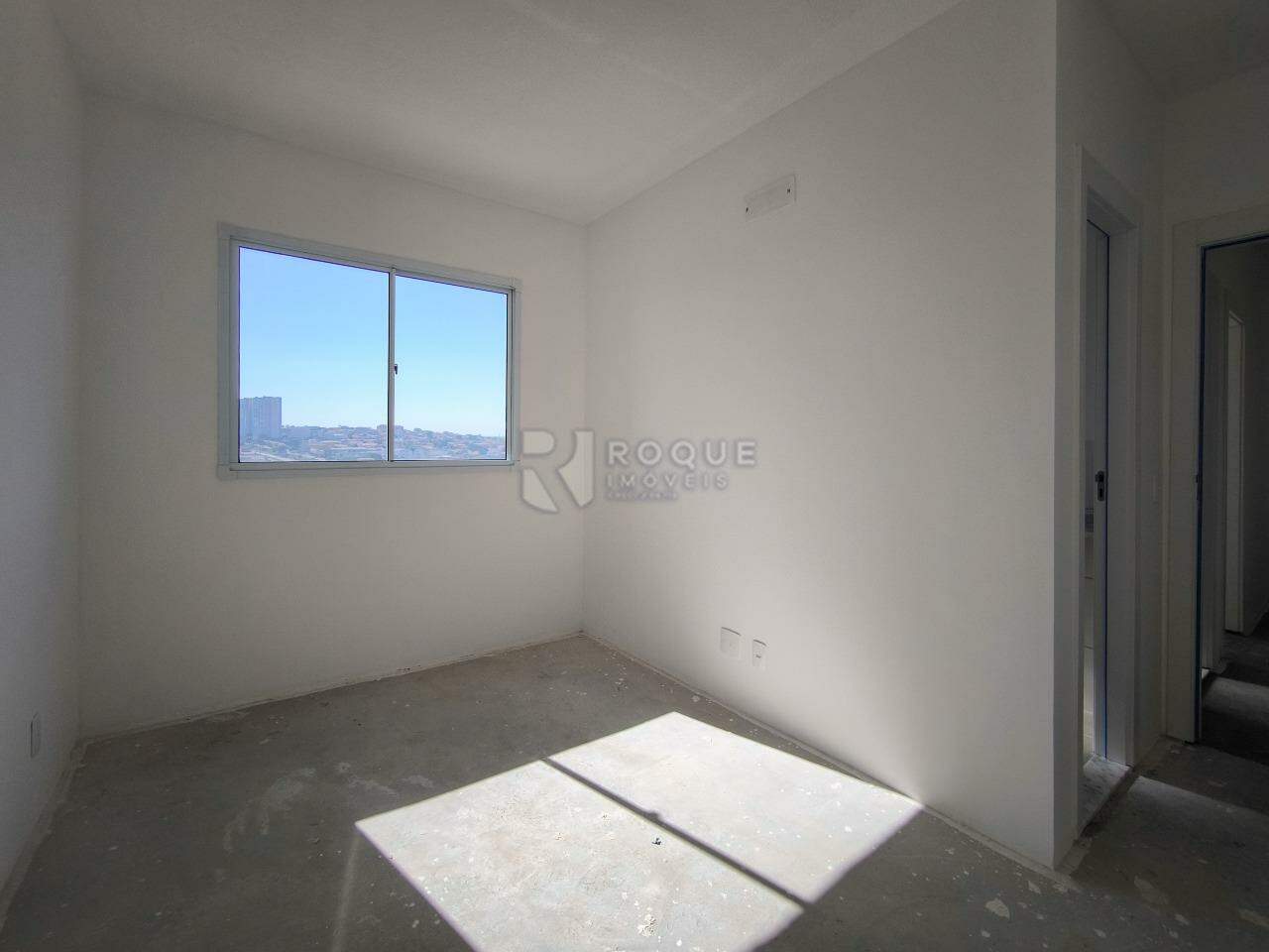 Apartamento à venda no bairro Jardim Esteves: SUÍTE