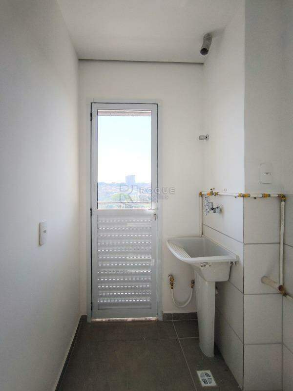 Apartamento à venda no bairro Jardim Esteves: LAVANDERIA