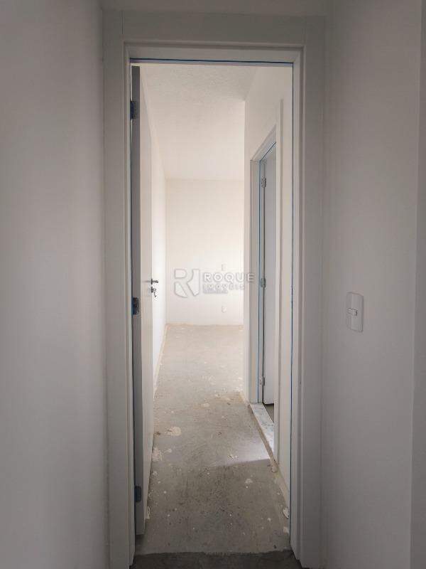 Apartamento à venda no bairro Jardim Esteves: SUÍTE