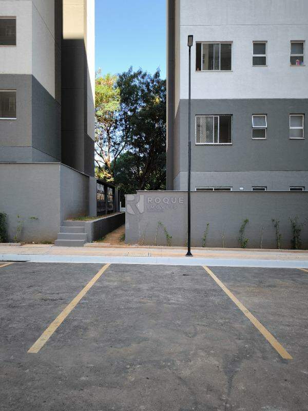 Apartamento à venda no bairro Jardim Esteves: VAGA DE ESTACIONAMENTO