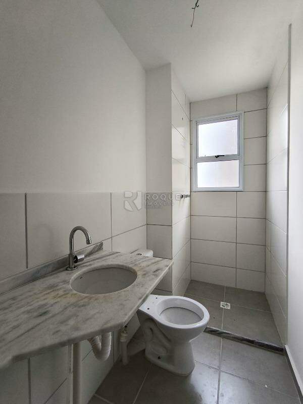 Apartamento à venda no bairro Jardim Esteves: BANHEIRO SOCIAL