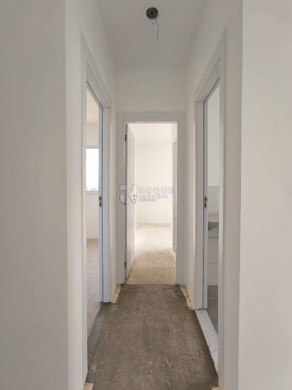 Apartamento à venda no bairro Jardim Esteves: ÁREA DE CIRCULAÇÃO