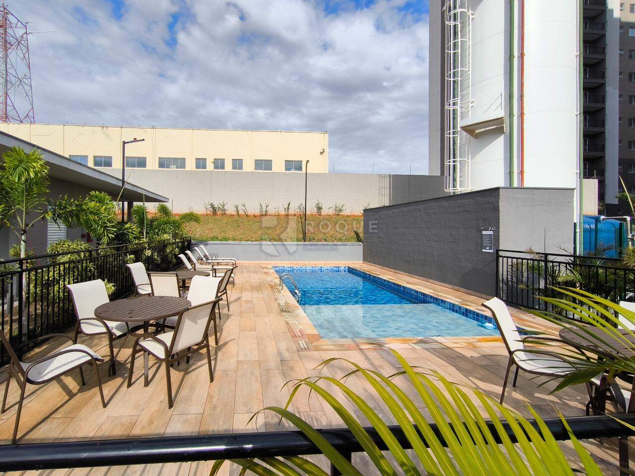 Apartamento à venda no bairro Jardim Esteves: PISCINA