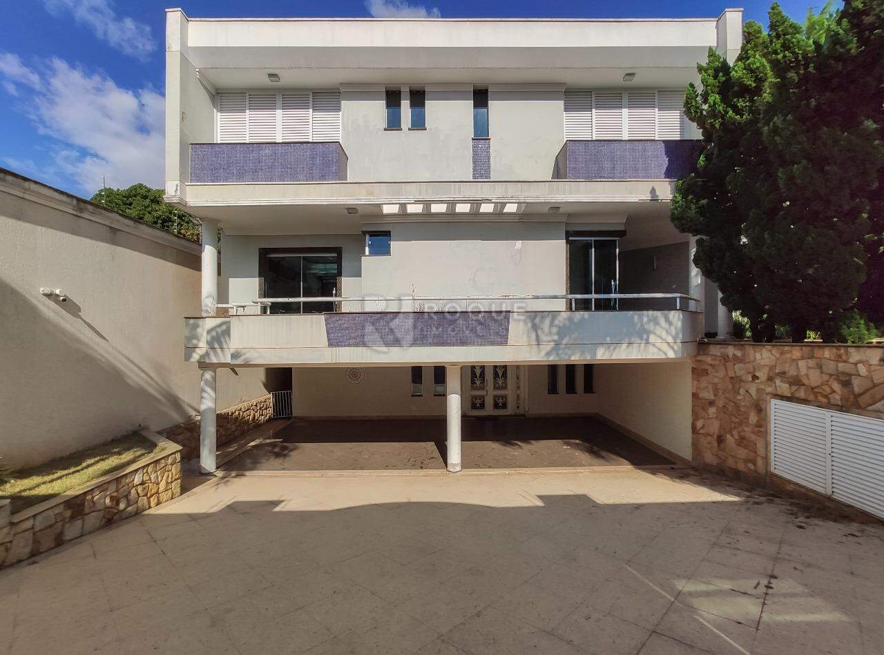 Casa Comercial para aluguel no bairro Centro: Frente 