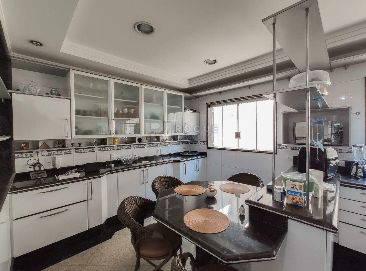 Casa Comercial para aluguel no bairro Centro: Cozinha