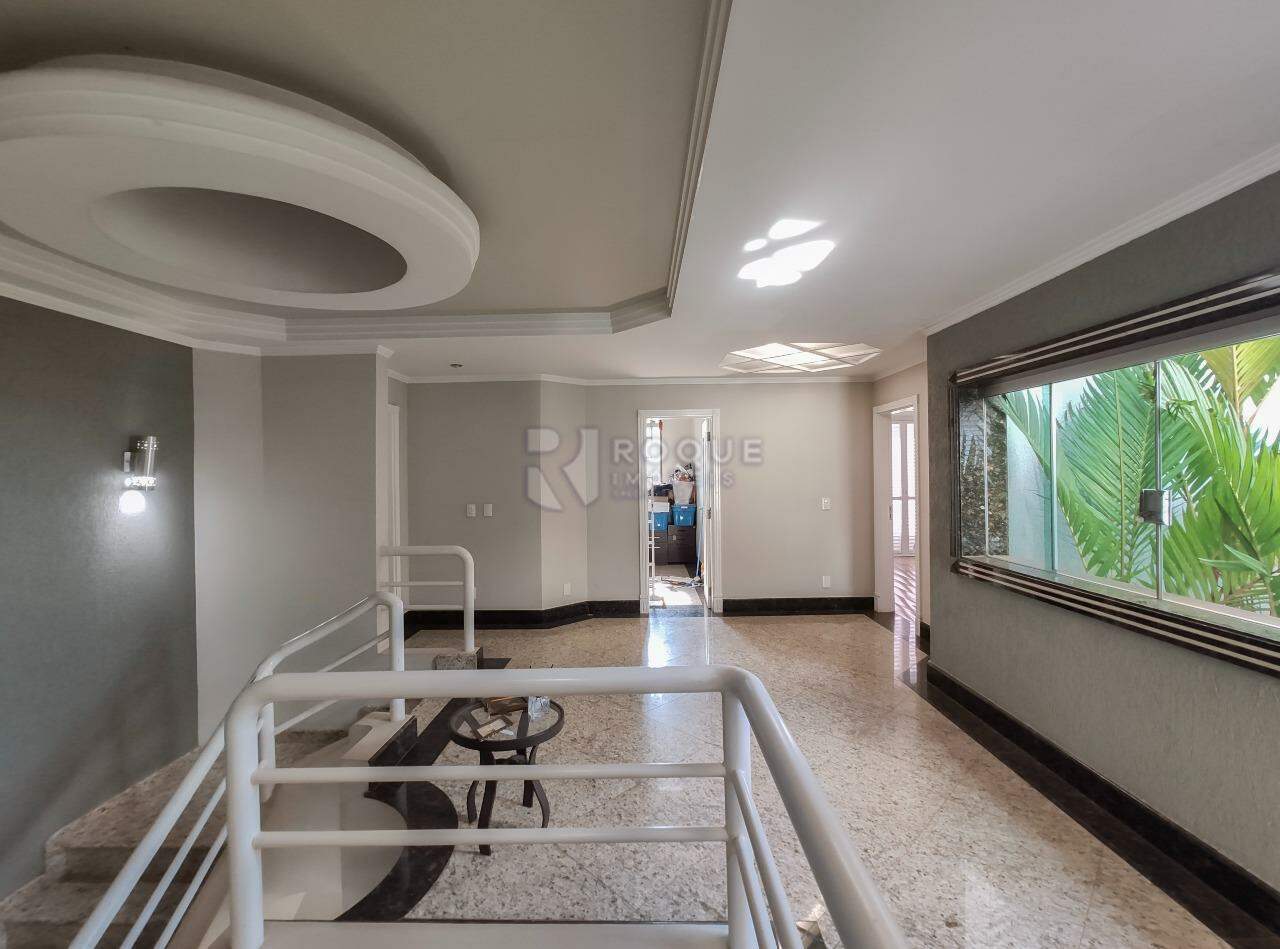 Casa Comercial para aluguel no bairro Centro: Sala segundo andar