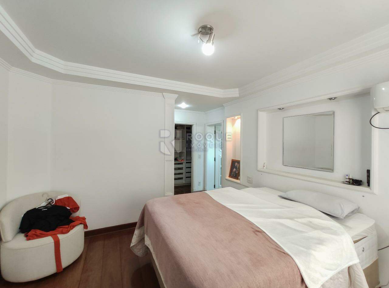 Casa Comercial para aluguel no bairro Centro: Suíte 2 segundo andar