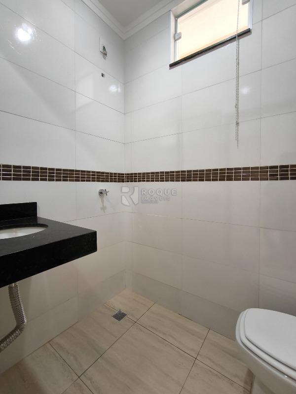 Casa em condomínio à venda no bairro Parque Residencial Roland: WC ÁREA GOURMET