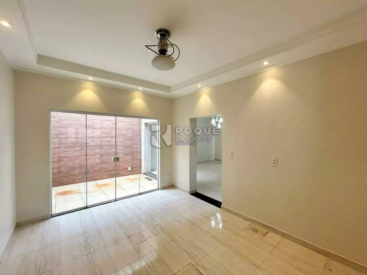 Casa em condomínio à venda no bairro Parque Residencial Roland: 