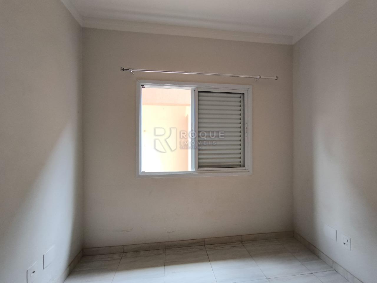 Casa em condomínio à venda no bairro Parque Residencial Roland: DORMITÓRIO 2