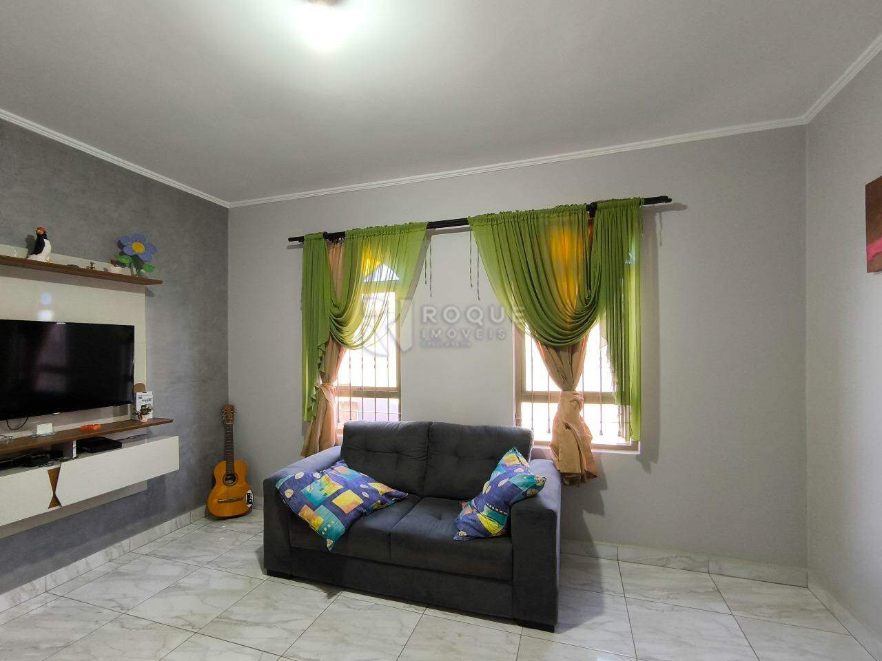 Casa Residencial à venda no bairro Jardim Ouro Verde: SALA DE ESTAR