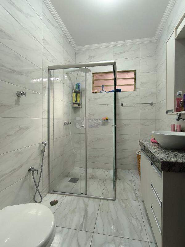 Casa Residencial à venda no bairro Jardim Ouro Verde: BANHEIRO SOCIAL