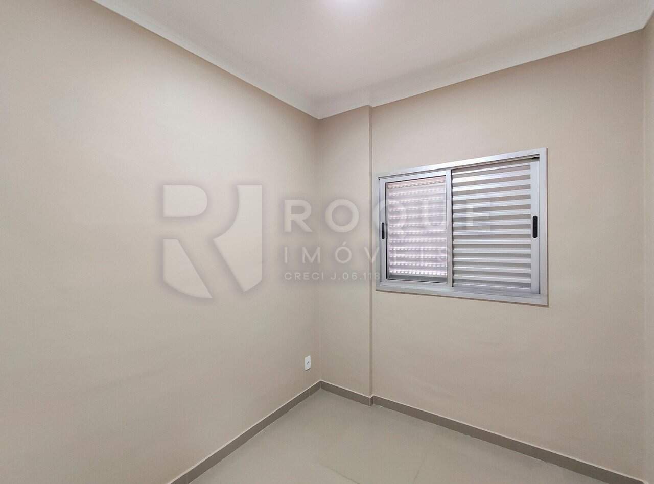 Apartamento à venda no bairro Chácaras Antonieta: 