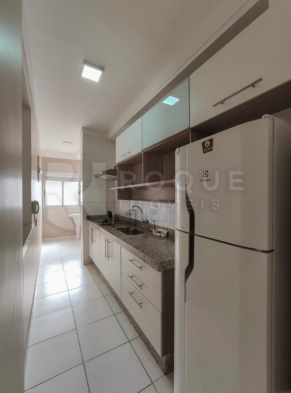 Apartamento à venda no bairro Chácaras Antonieta: 