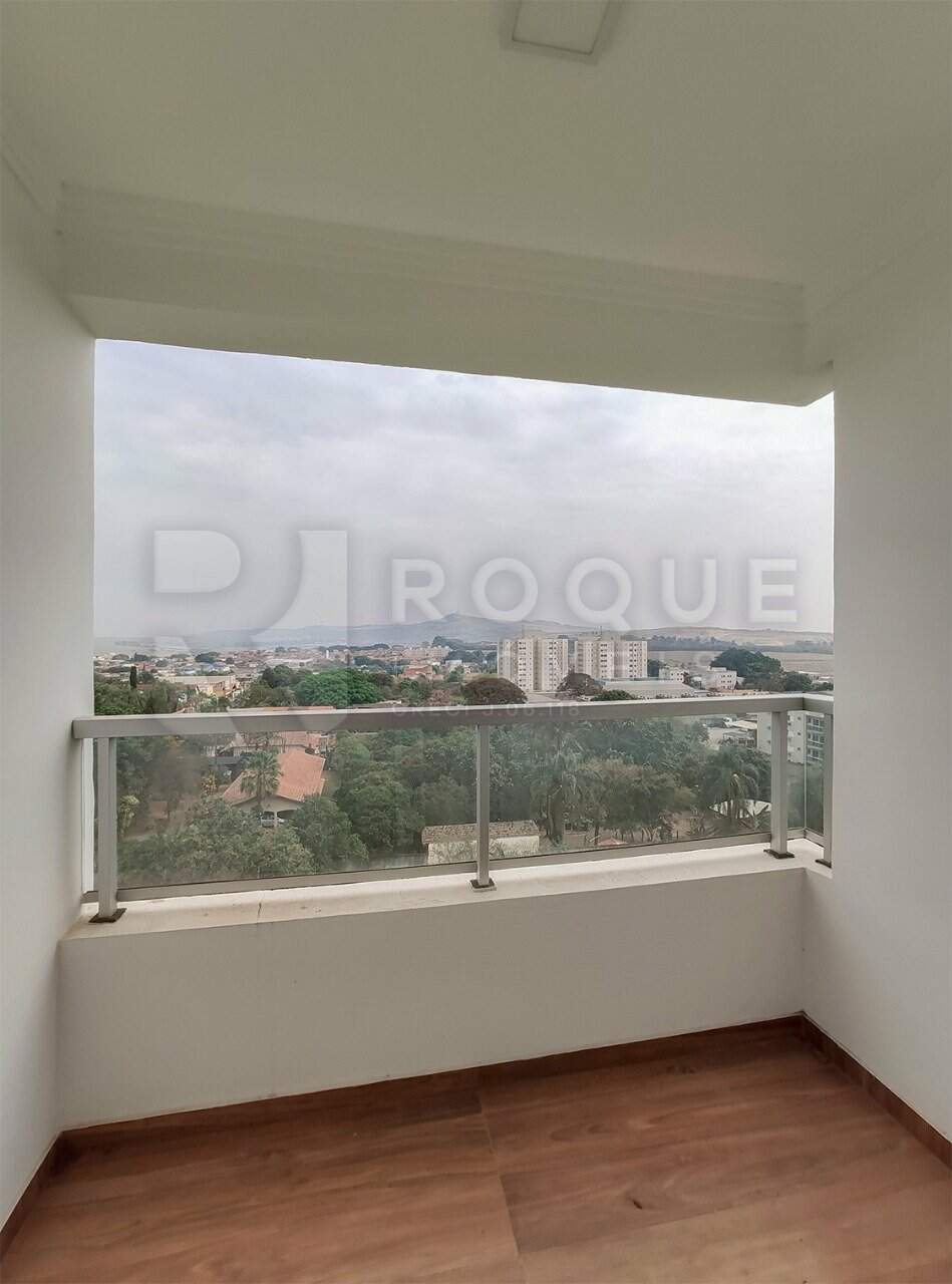 Apartamento à venda no bairro Chácaras Antonieta: 