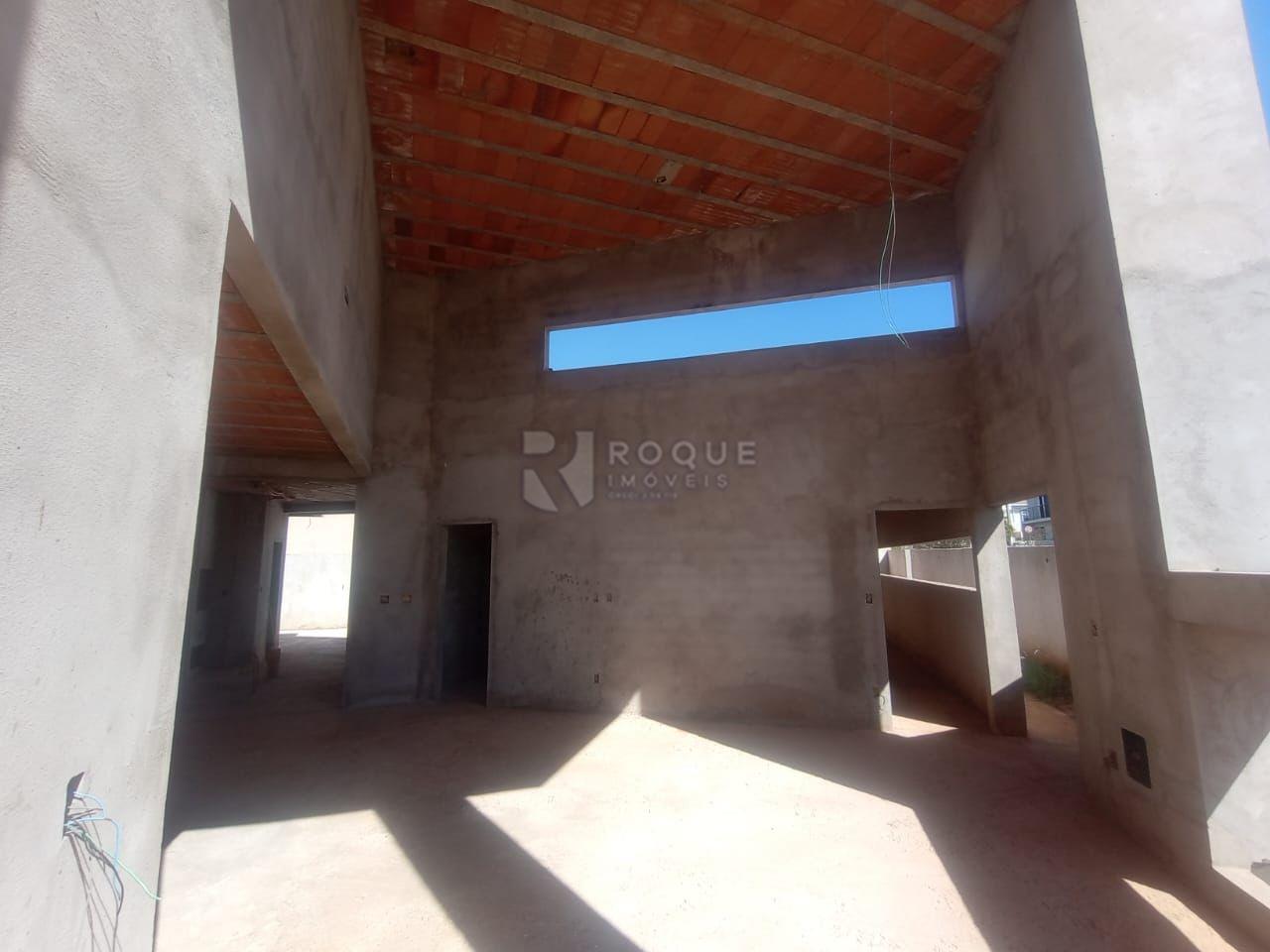 Casa em condomínio à venda no bairro Terras de São Bento I: 