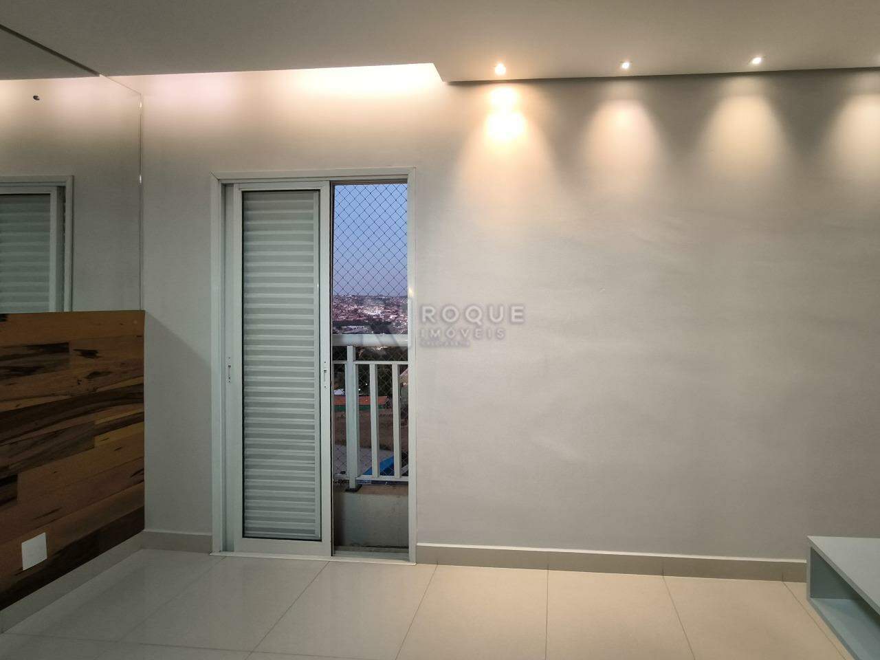 Apartamento à venda no bairro Desmembramento Oscar Antonio Breda: SUÍTE