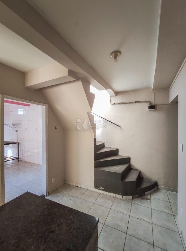 Casa Comercial à venda no bairro Vila Anita: Hall 