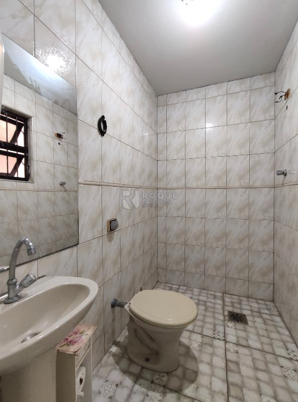 Casa Comercial à venda no bairro Vila Anita: WC social segundo andar 