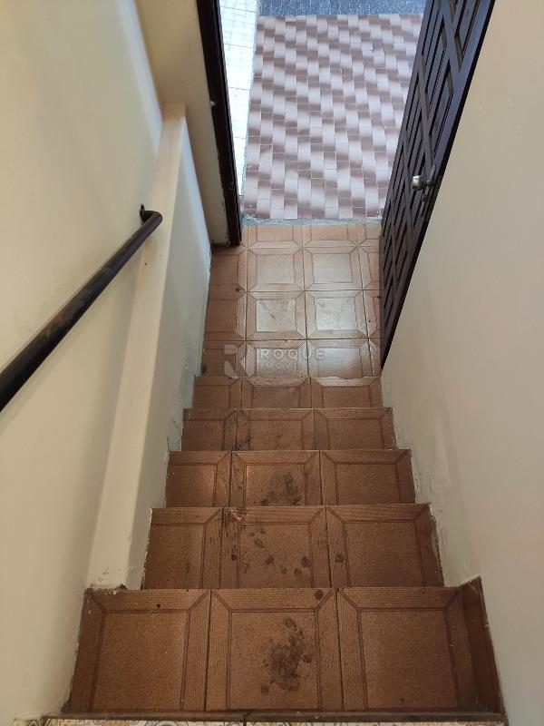 Casa Comercial à venda no bairro Vila Anita: Acesso garagem 