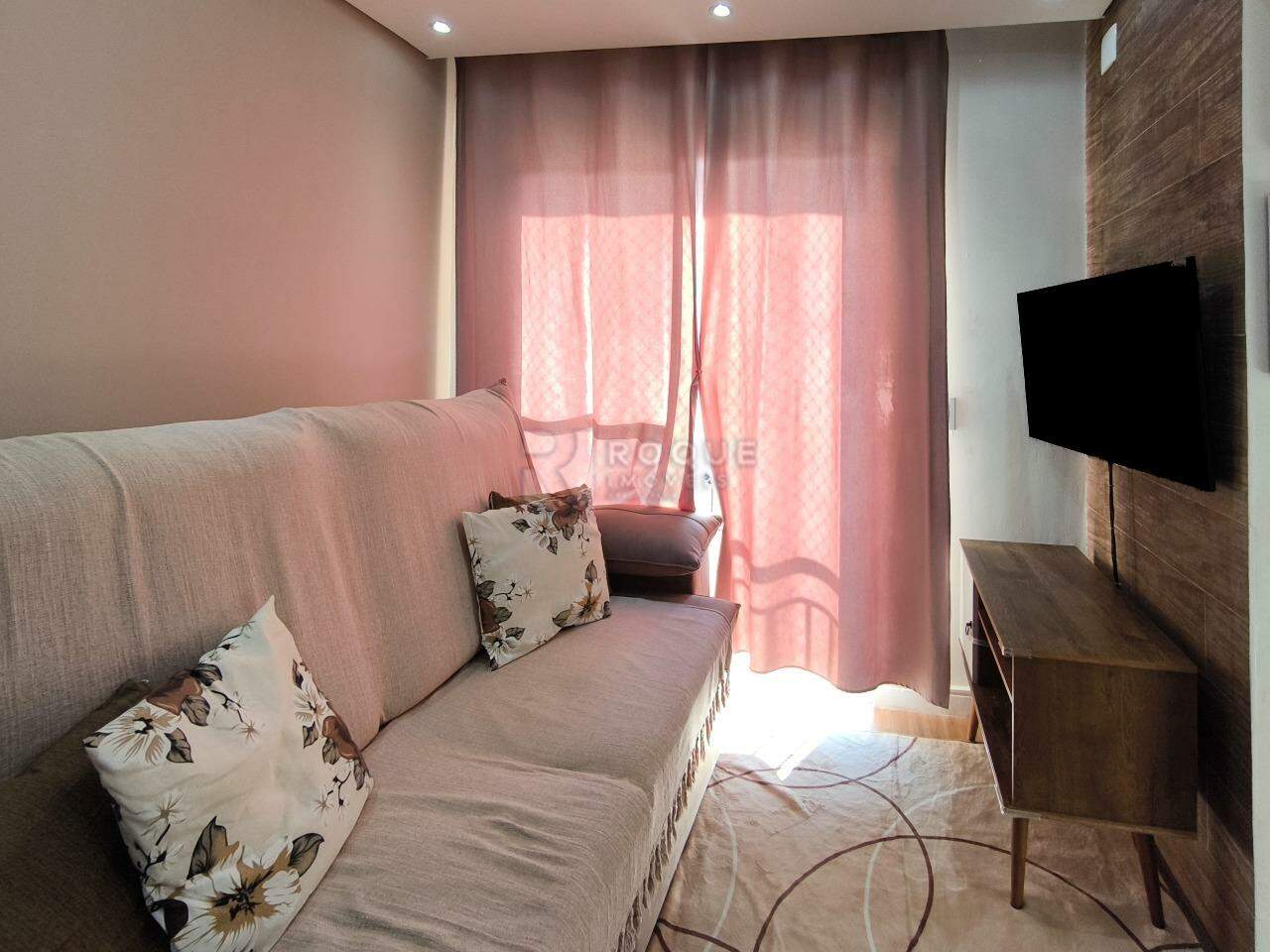 Apartamento à venda no bairro Jardim Residencial Victório Lucato: SALA DE ESTAR