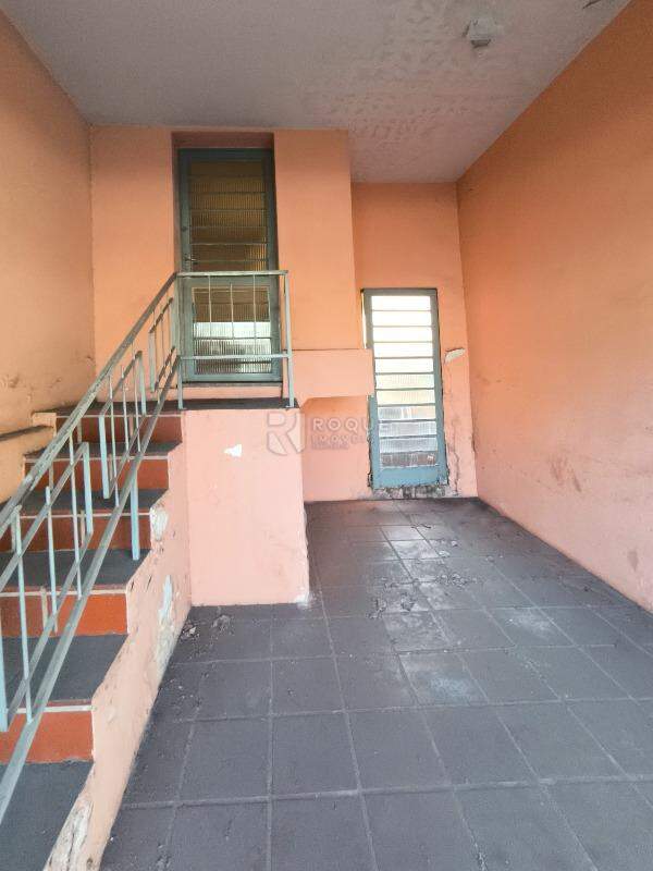 Casa com salão à venda no bairro Centro: GARAGEM