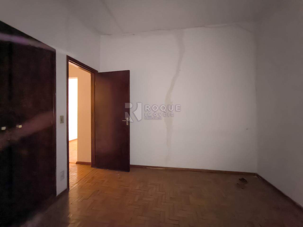 Casa com salão à venda no bairro Centro: DORMITÓRIO 3