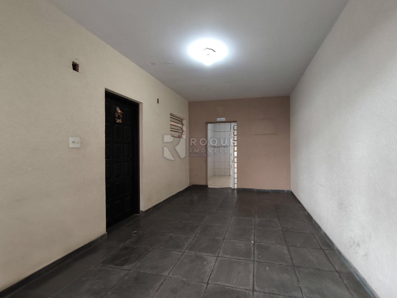 Casa Residencial à venda no bairro Vila Queiroz: GARAGEM