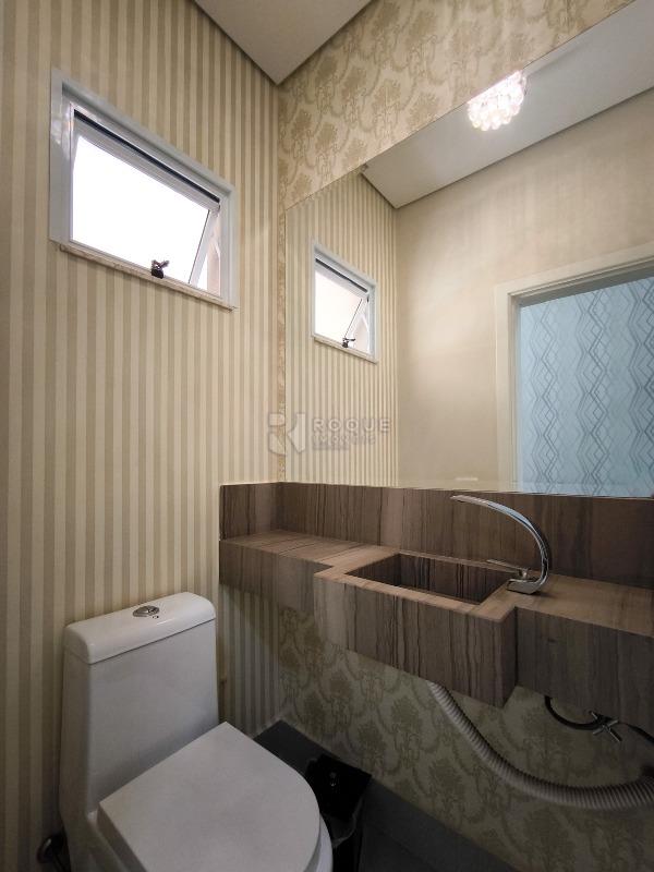 Casa em condomínio à venda no bairro Parque Residencial Roland: LAVABO