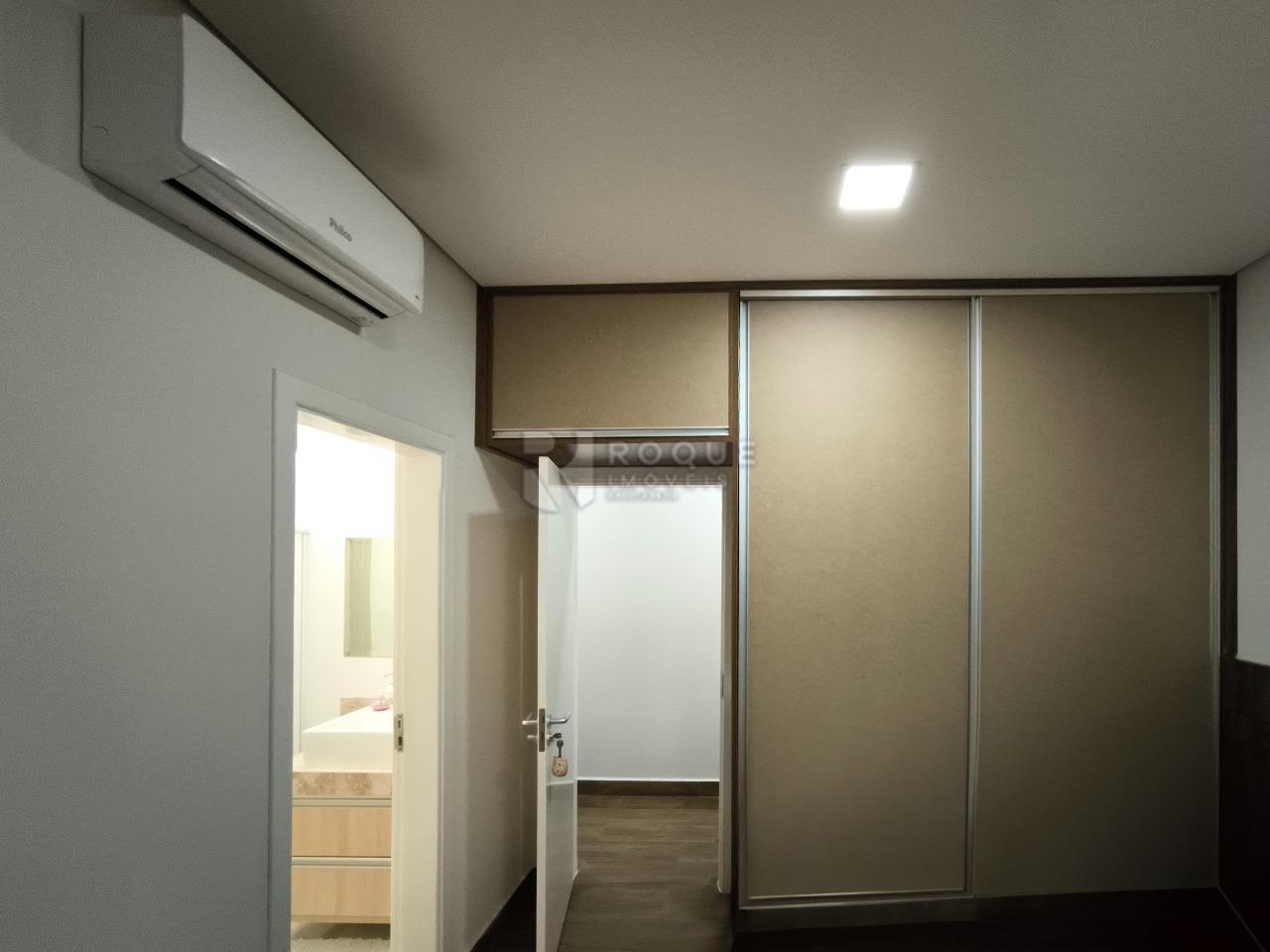 Casa em condomínio à venda no bairro Parque Residencial Roland: SUÍTE 3