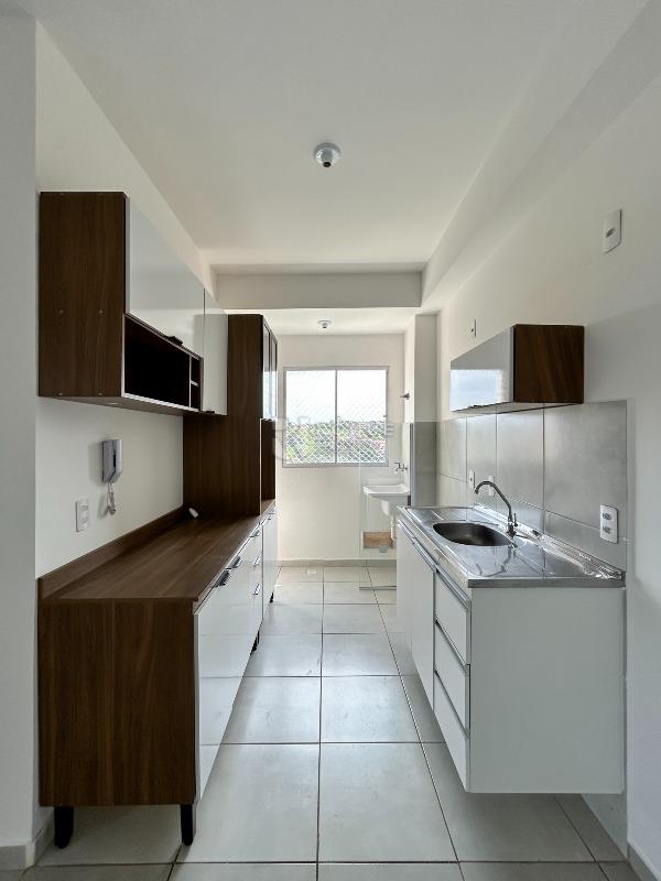 Apartamento para aluguel no bairro Parque Hippolyto: Cozinha 