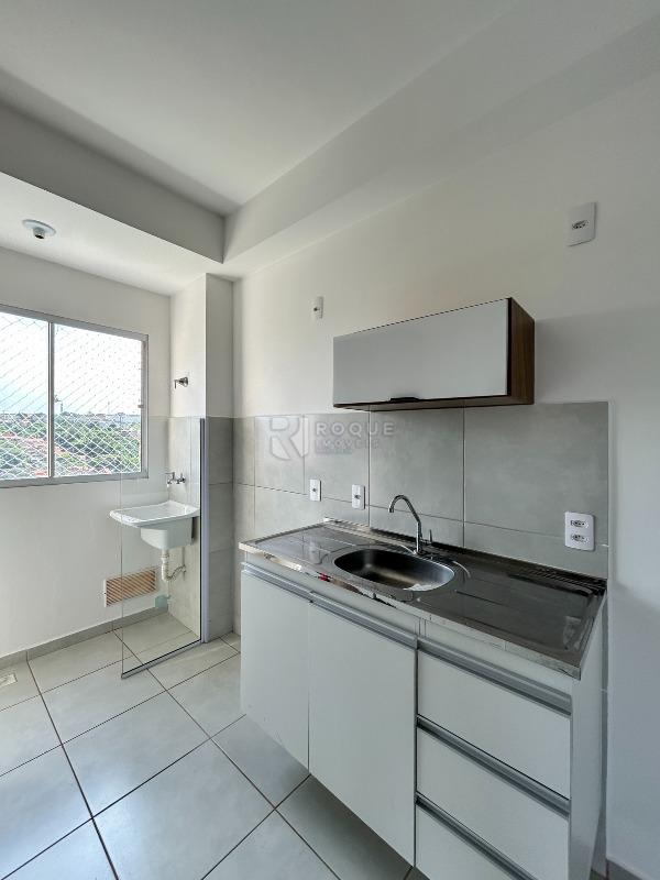 Apartamento para aluguel no bairro Parque Hippolyto: Cozinha 
