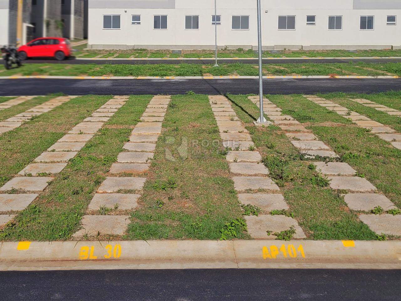 Apartamento à venda no bairro Jardim Campo Belo: Vaga de garagem