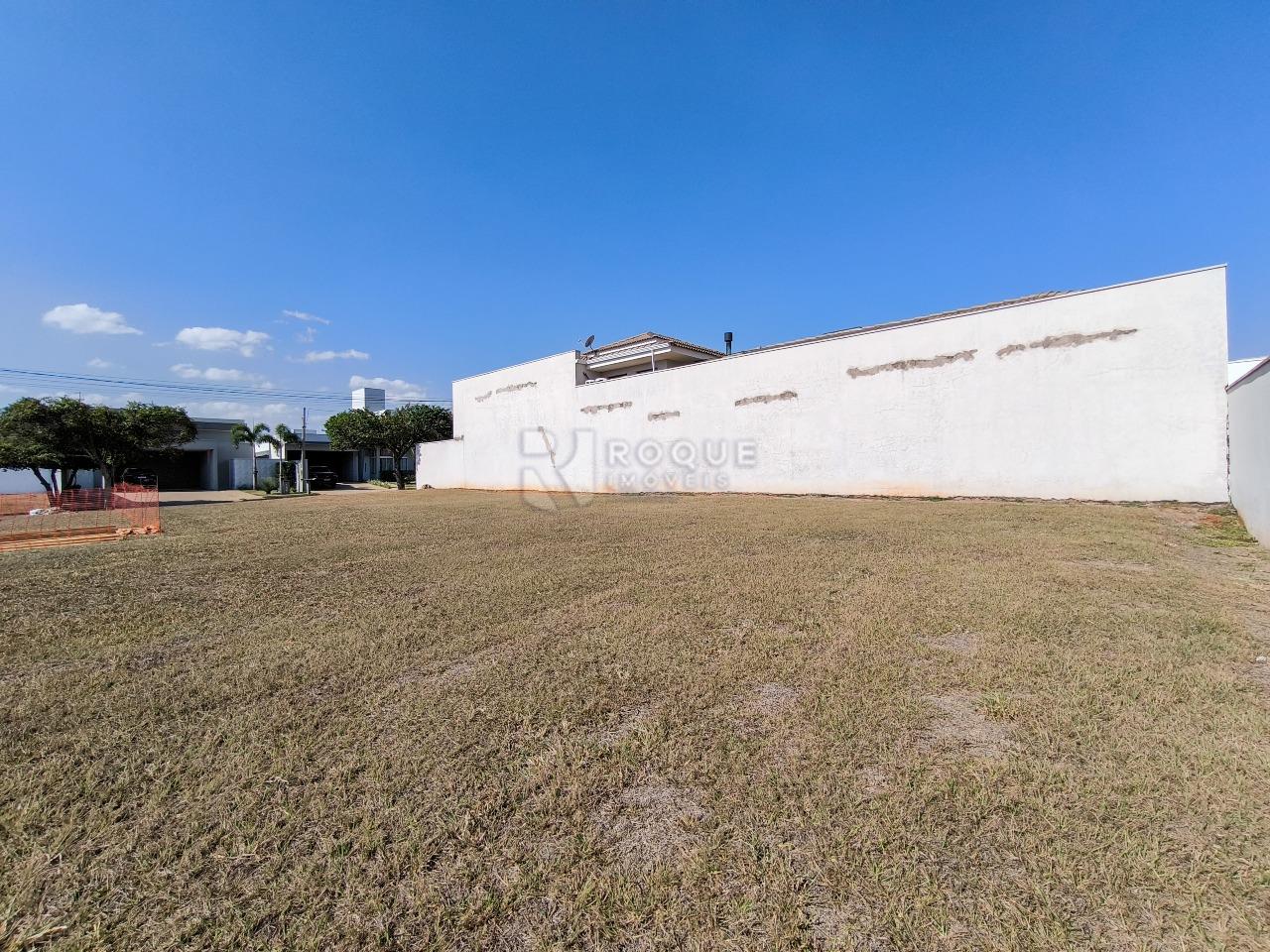 Terreno em condomínio à venda no bairro Residencial Margarida de Holstein: 