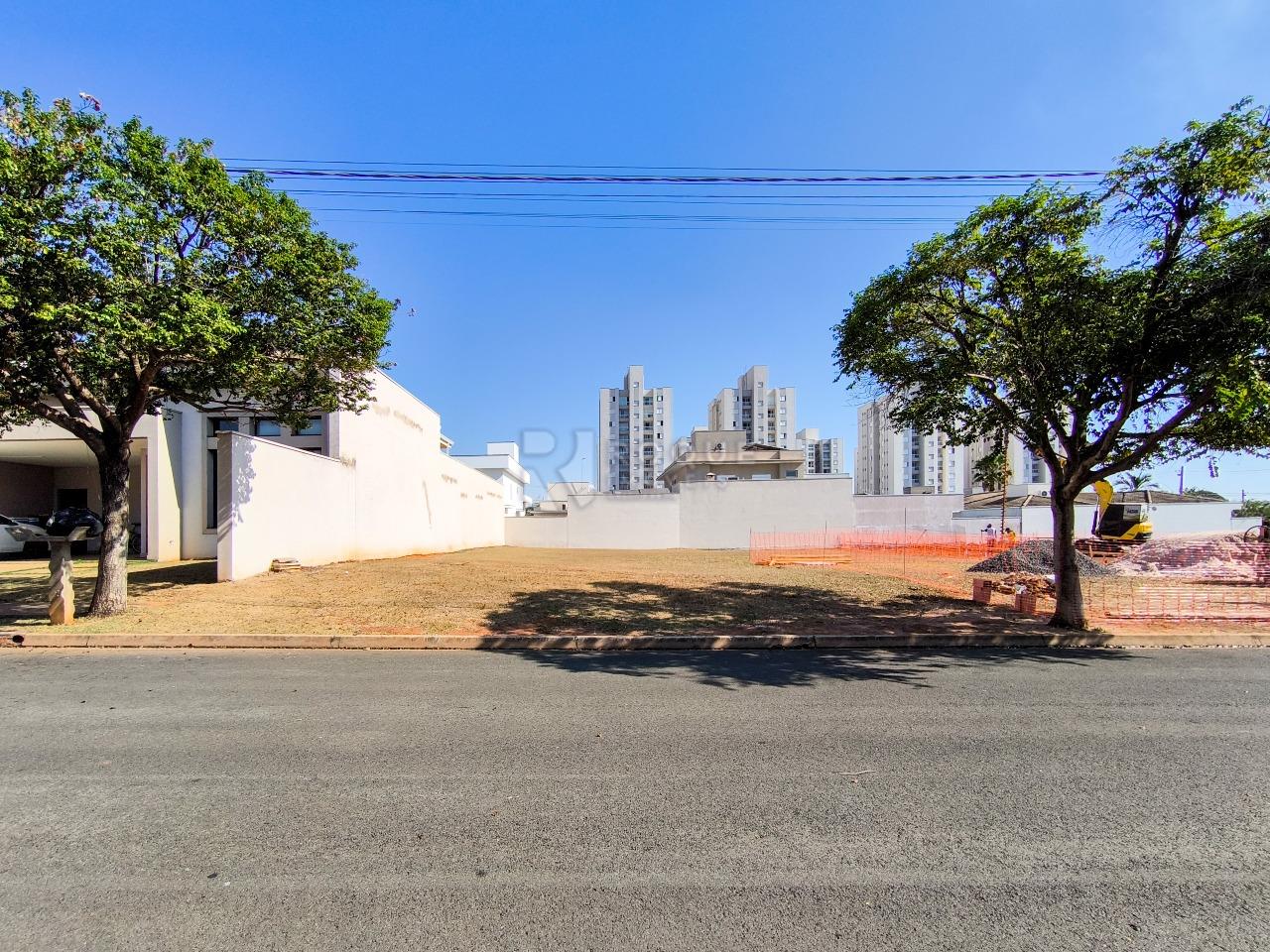 Terreno em condomínio à venda no bairro Residencial Margarida de Holstein: 