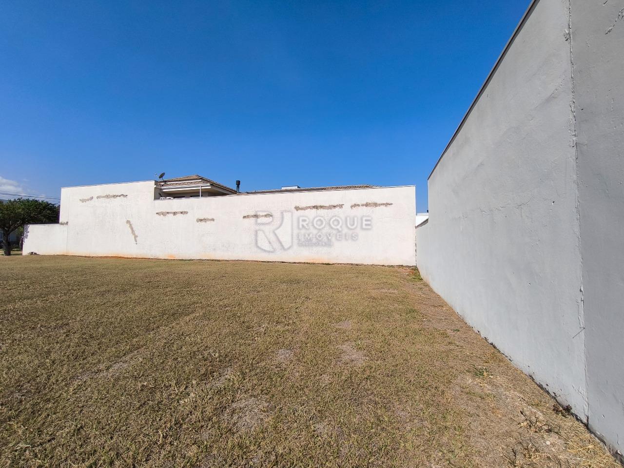 Terreno em condomínio à venda no bairro Residencial Margarida de Holstein: 