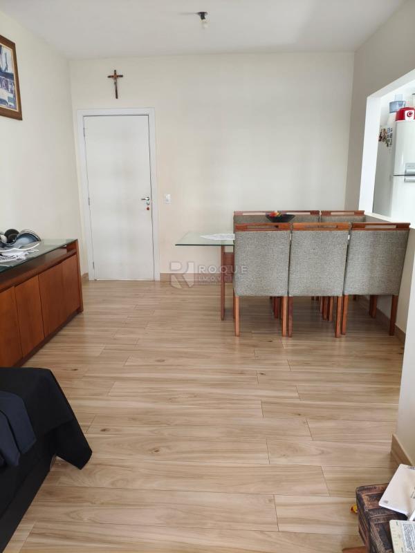 Apartamento à venda no bairro Jardim Santa Adélia: 