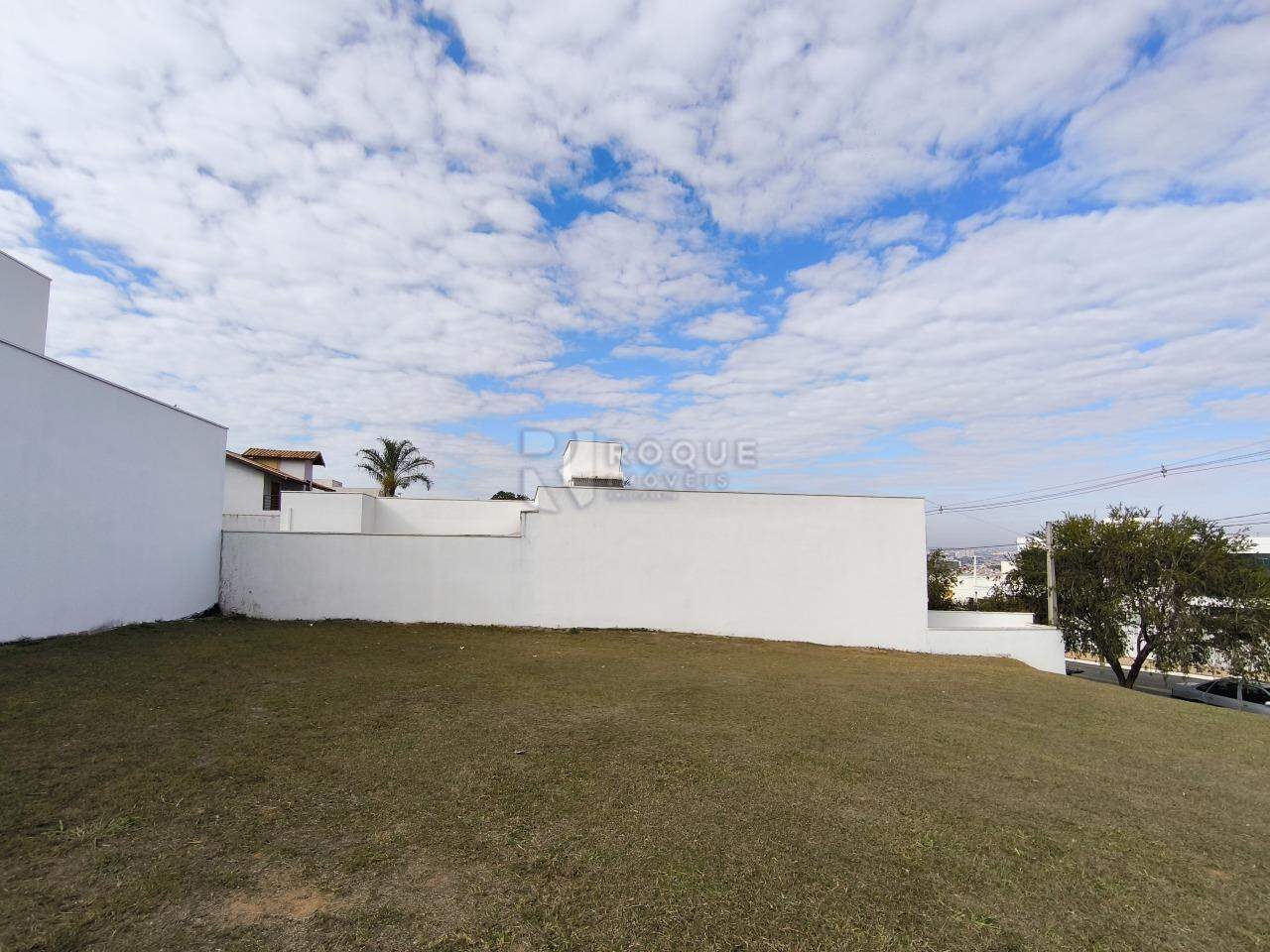 Terreno em condomínio à venda no bairro Jardim Porto Real V: 
