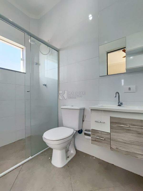 Kitnet para aluguel no bairro Jardim Cidade Universitária I: Wc social 