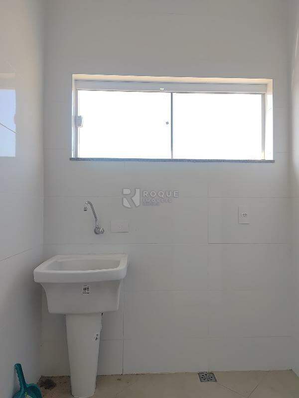 Kitnet para aluguel no bairro Jardim Cidade Universitária I: Lavanderia 