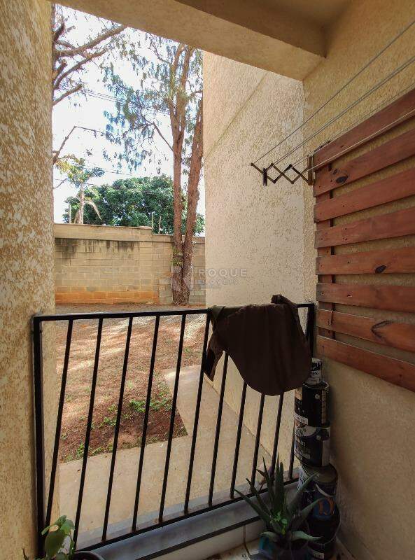 Apartamento para aluguel no bairro Jardim Residencial Recanto Alvorada: Sacada